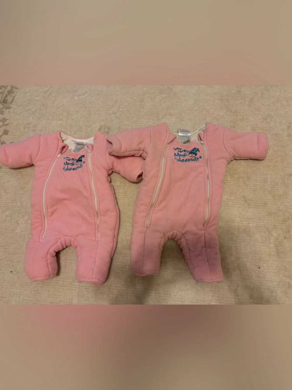 Set of two Magic Merlin sleep suits